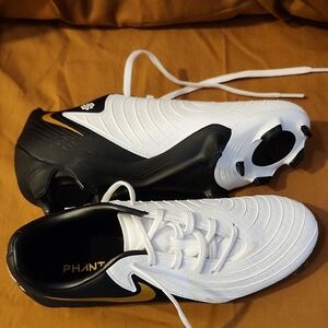 Nike Phantom Men's/Women's Athletic Shoes - White, Black, and Gold